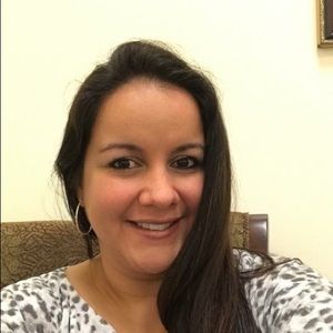 Meet your Posher, Alejandra